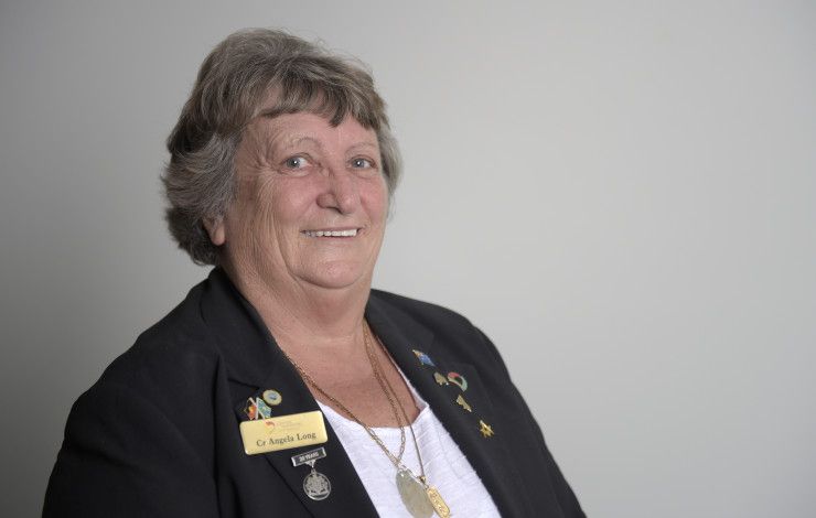 Cr Angela Long