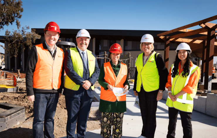 Member for Mordialloc Tim Richardson, Cr Jim Memeti, Victorian Minister for Children Lizzie Blandthorn, Council CEO Jacqui Weatherill and Cr Isabella Do visit the new Community Hub in Keysborough