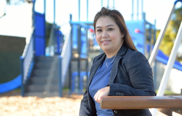 Cr Sophie Tan - Noble Park Ward Lady smiling at a park