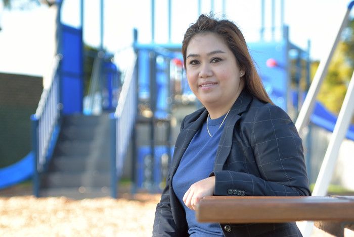 Cr Sophie Tan - Noble Park Ward Lady smiling at a park