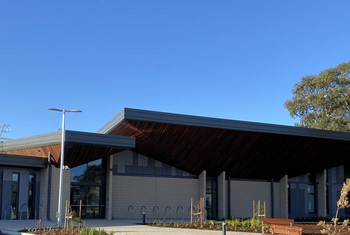 Keysborough Community Hub outside building