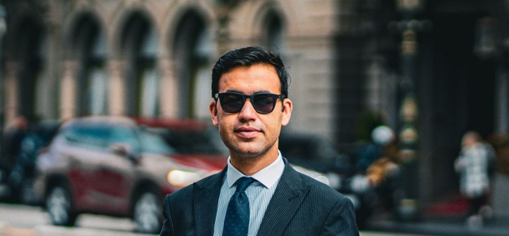 A man with sunglasses