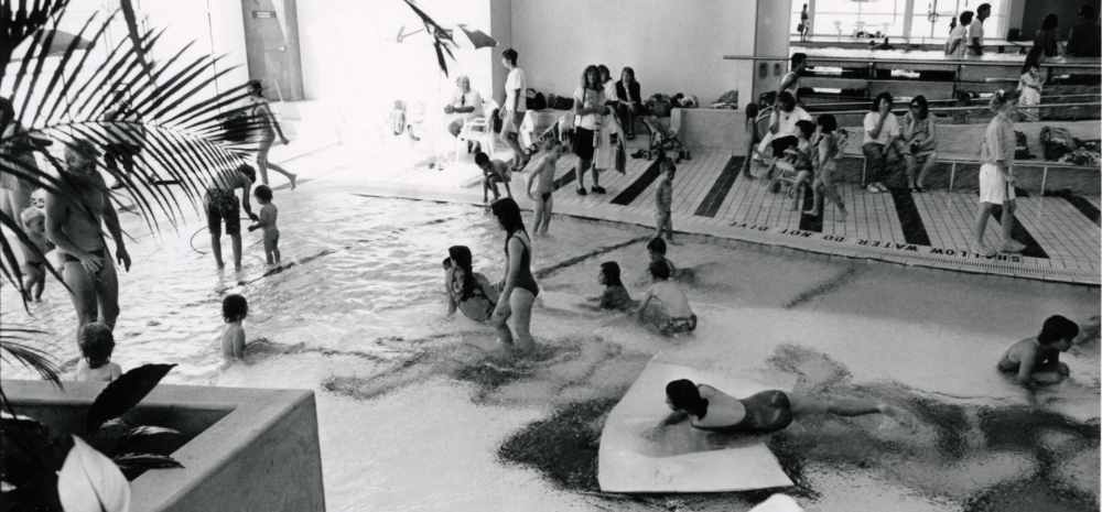 Historic image of Dandenong Oasis