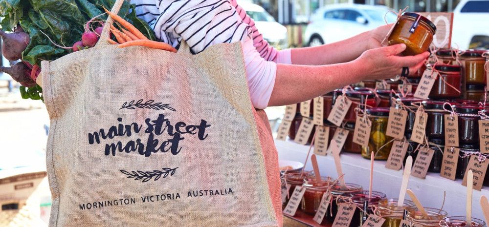 lady shopping at market