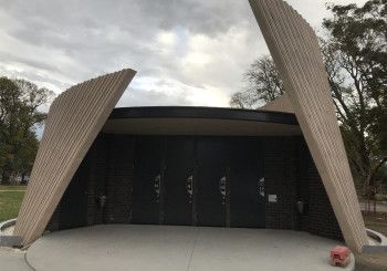 Dandenong Park Toilet